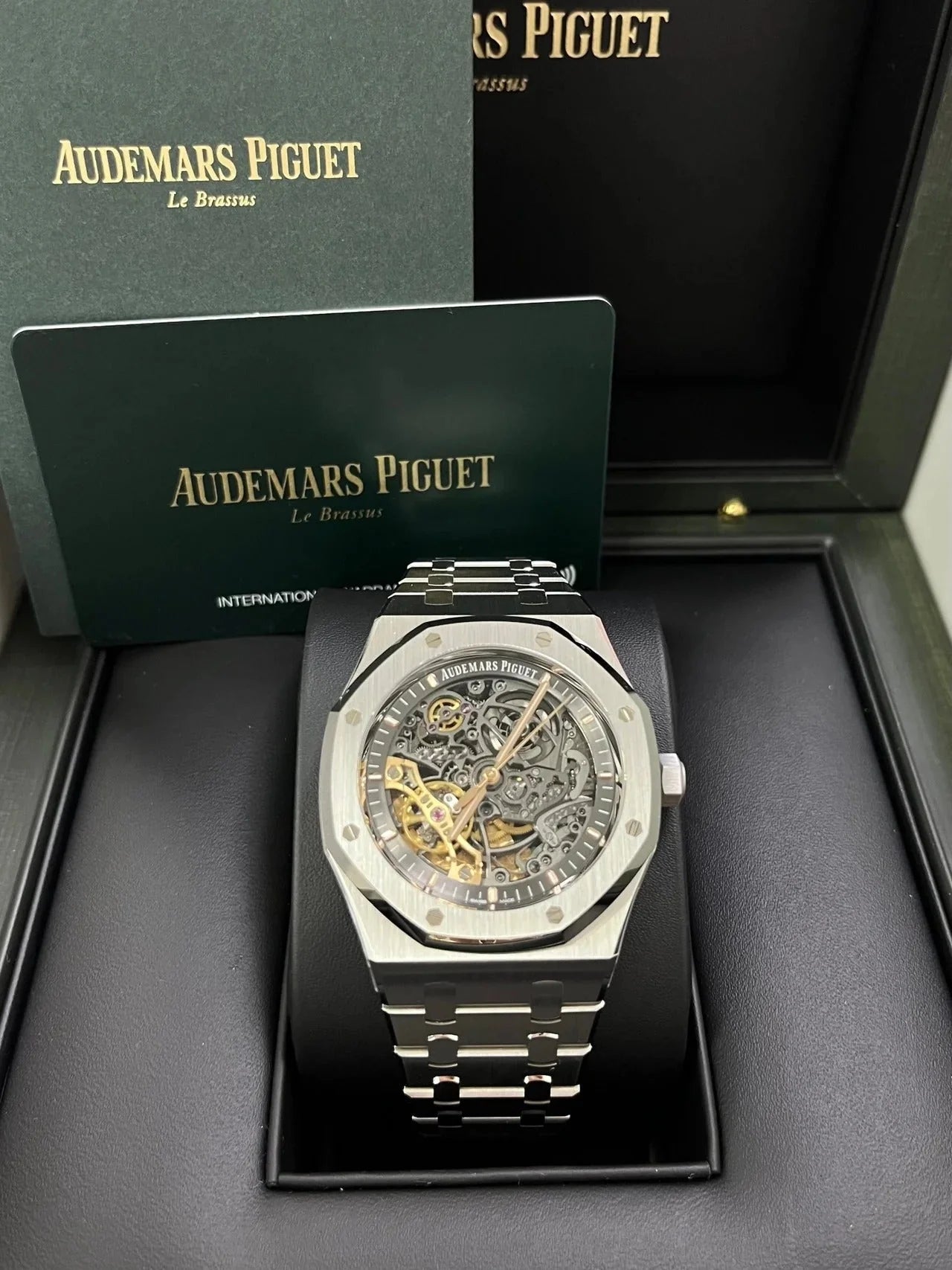 Audemars-Piguet - Royal OakDouble Balance Wheel Openworked
